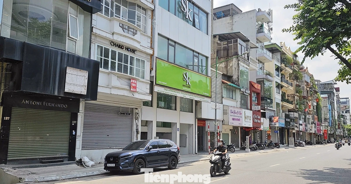 Lý do nhiều tuyến phố ‘hái ra tiền’ ở Hà Nội đồng loạt đóng cửa