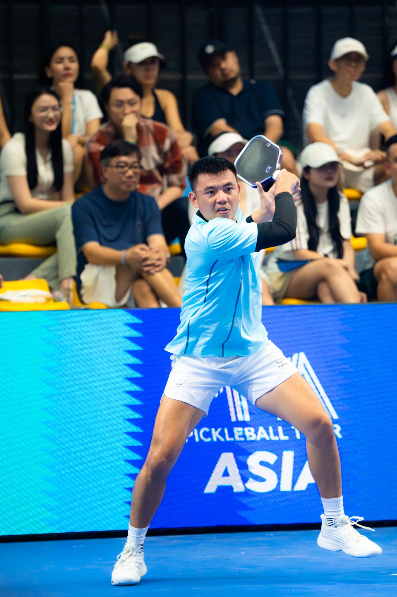 Quá dễ dàng: Lý Hoàng Nam đánh bại Trương Vinh Hiển chỉ với 2 set đấu chớp nhoáng, vô địch đơn nam Pro PPA Hanoi- Ảnh 9. Quá dễ dàng: Lý Hoàng Nam đánh bại Trương Vinh Hiển chỉ với 2 set đấu chớp nhoáng, vô địch đơn nam Pro PPA Hanoi- Ảnh 9.