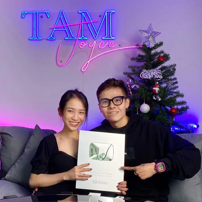 Tiểu thư Sài thành 15 tuổi yêu, 20 tuổi lấy chồng: Ở biệt thự 3 tầng sáng nhất phố, qua 4 lần sinh nở vẫn đẹp như gái đôi mươi- Ảnh 8.