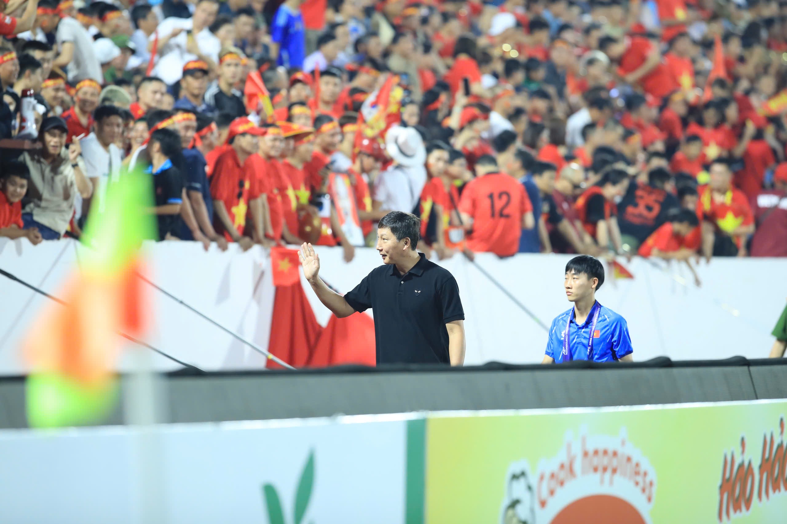 Thắng 3-1, ĐT Việt Nam khiến Malaysia 12 năm nếm mùi thất bại trên sân khách - Ảnh 9. Thắng 3-1, ĐT Việt Nam khiến Malaysia 12 năm nếm mùi thất bại trên sân khách - Ảnh 9.