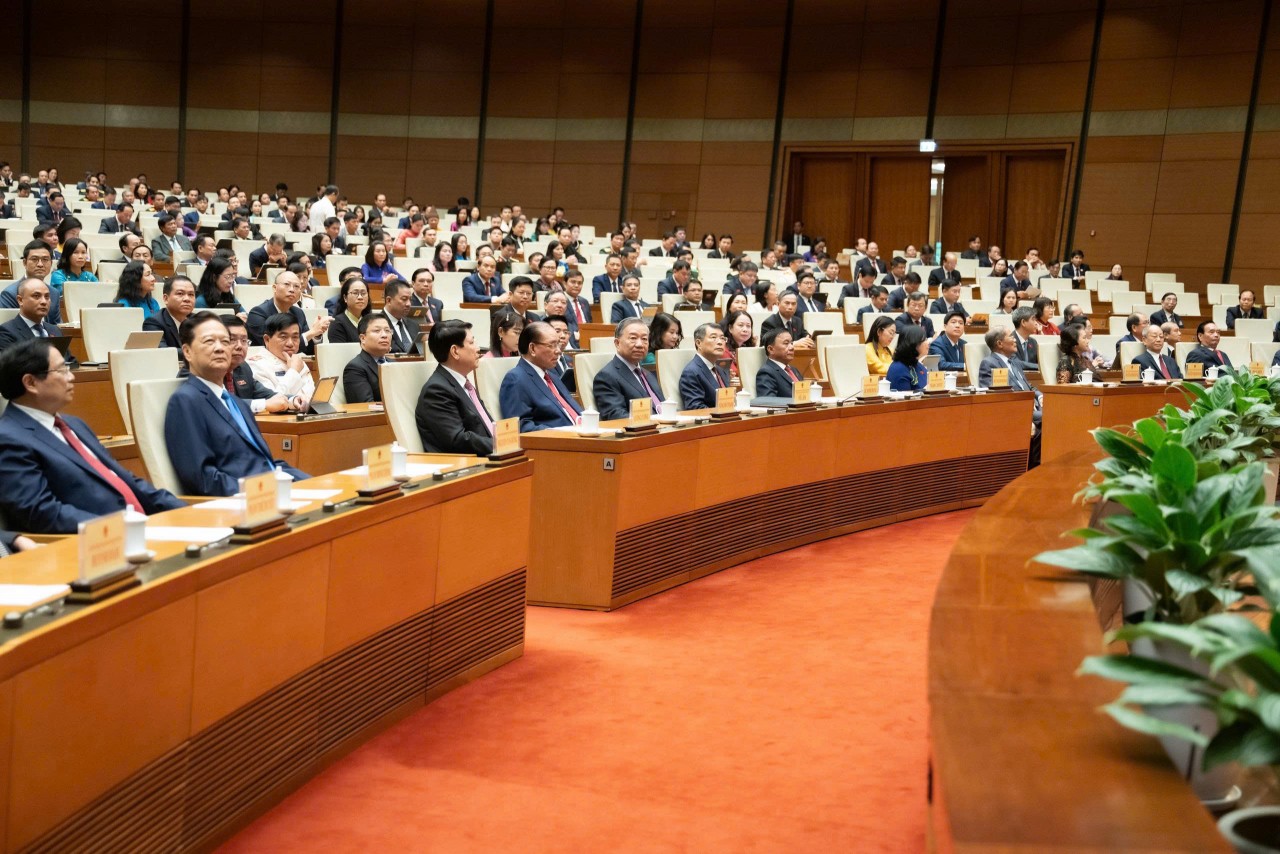 Kế hoạch tài chính 5 năm: Phấn đấu tổng thu 16,4 triệu tỷ đồng, tổng chi khoảng 21,2 triệu tỷ đồng