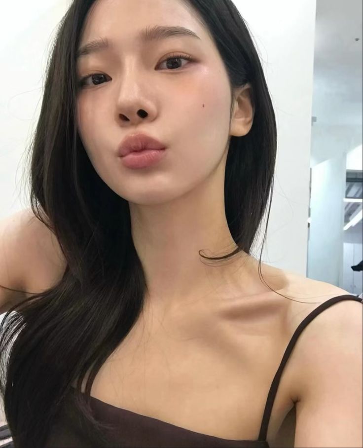 Blurred lips - Trend môi nhòe đang chiếm sóng 2026 - Ảnh 9.