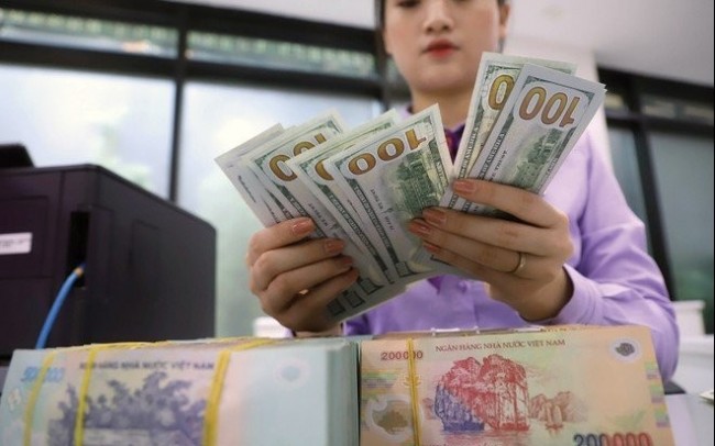 Tỷ giá USD hôm nay (13/4): Tỷ giá trung tâm nhích nhẹ đầu tuần, DXY suy yếu nhẹ
