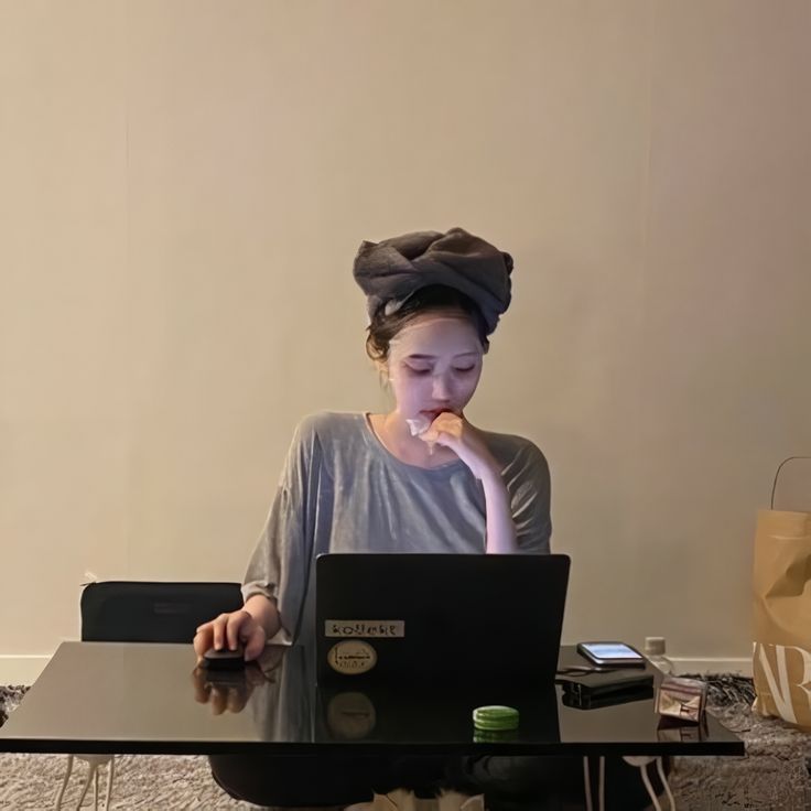 30 tuổi kiếm 50 triệu/tháng nhưng phải làm việc 24/7: Có đáng không?- Ảnh 1.