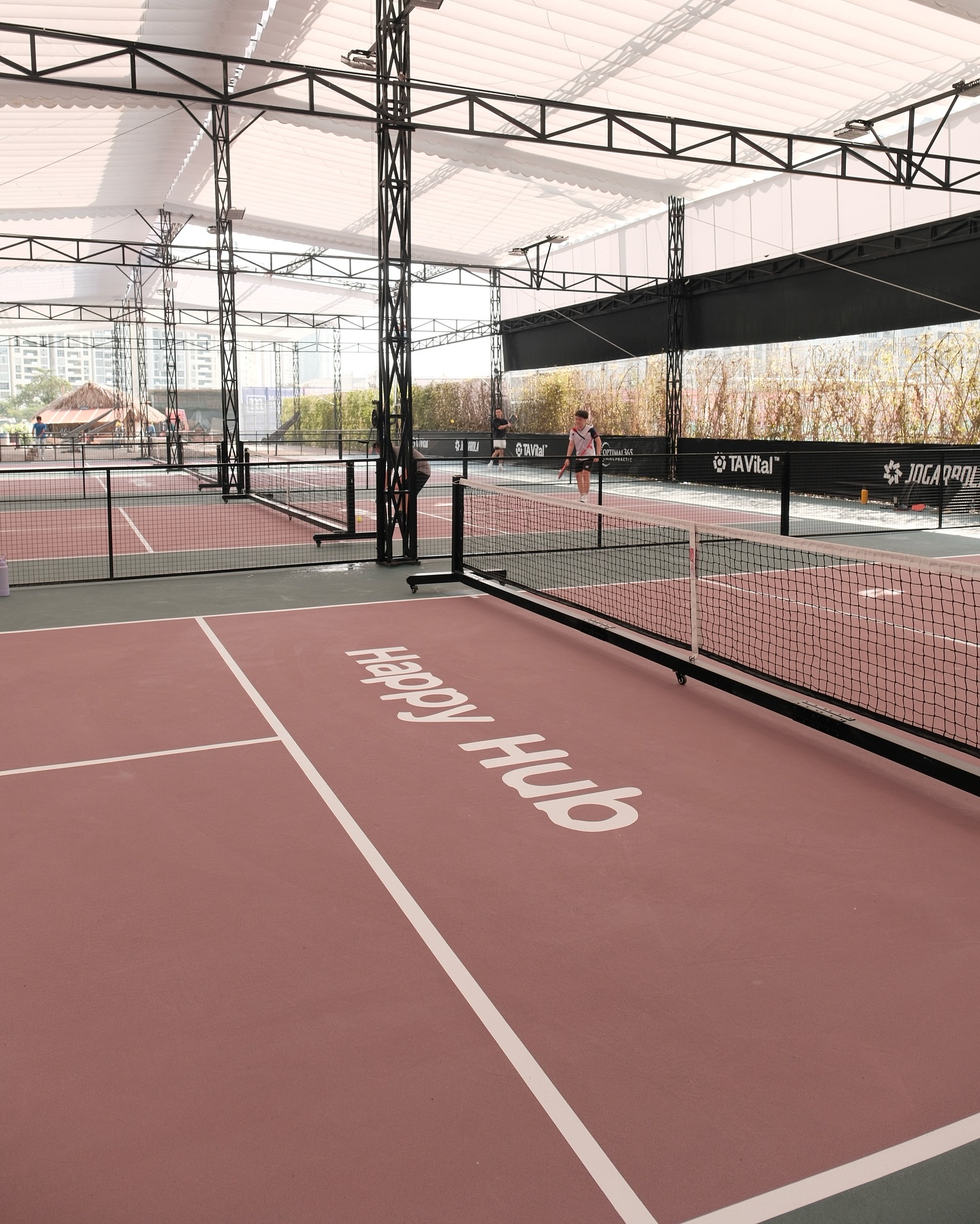 Cụm 15 sân pickleball khiến giới nghệ sĩ, KOL Việt đổ xô đến ở TP.HCM: Bà chủ đầu tư cả tỷ bạc, giờ hoạt động ra sao?- Ảnh 2.