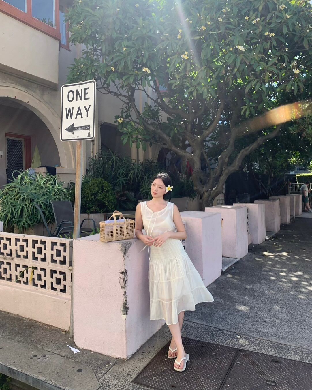 4 cách mặc chân váy đẹp mê ly khi đi du lịch- Ảnh 4.