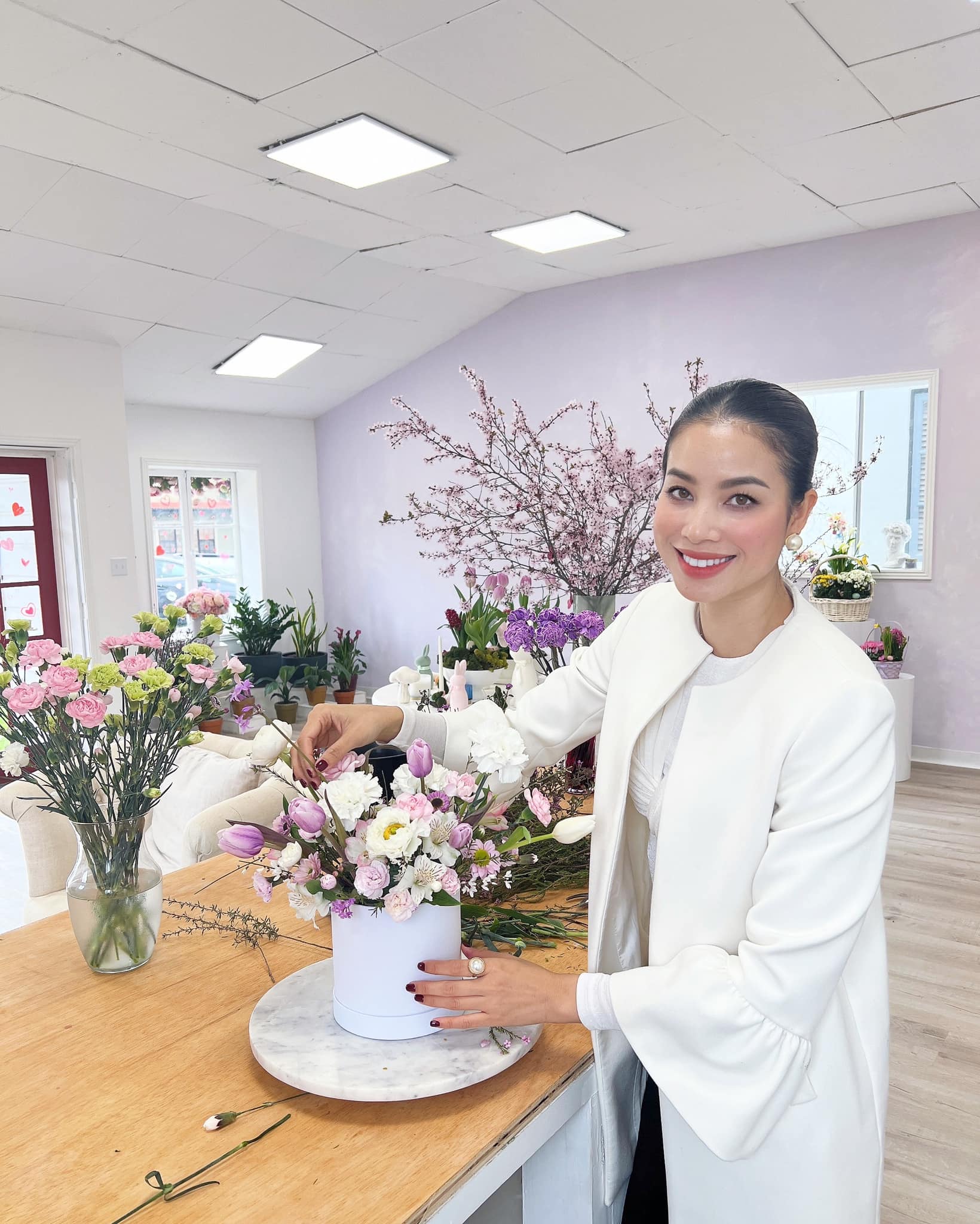 Hé lộ tổ ấm sang trọng của Phạm Hương khi đón bạn thân đến thăm- Ảnh 7.