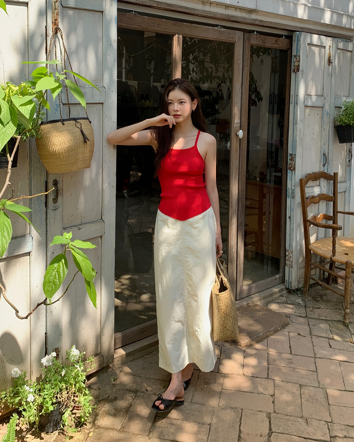 4 cách mặc chân váy đẹp mê ly khi đi du lịch- Ảnh 6.