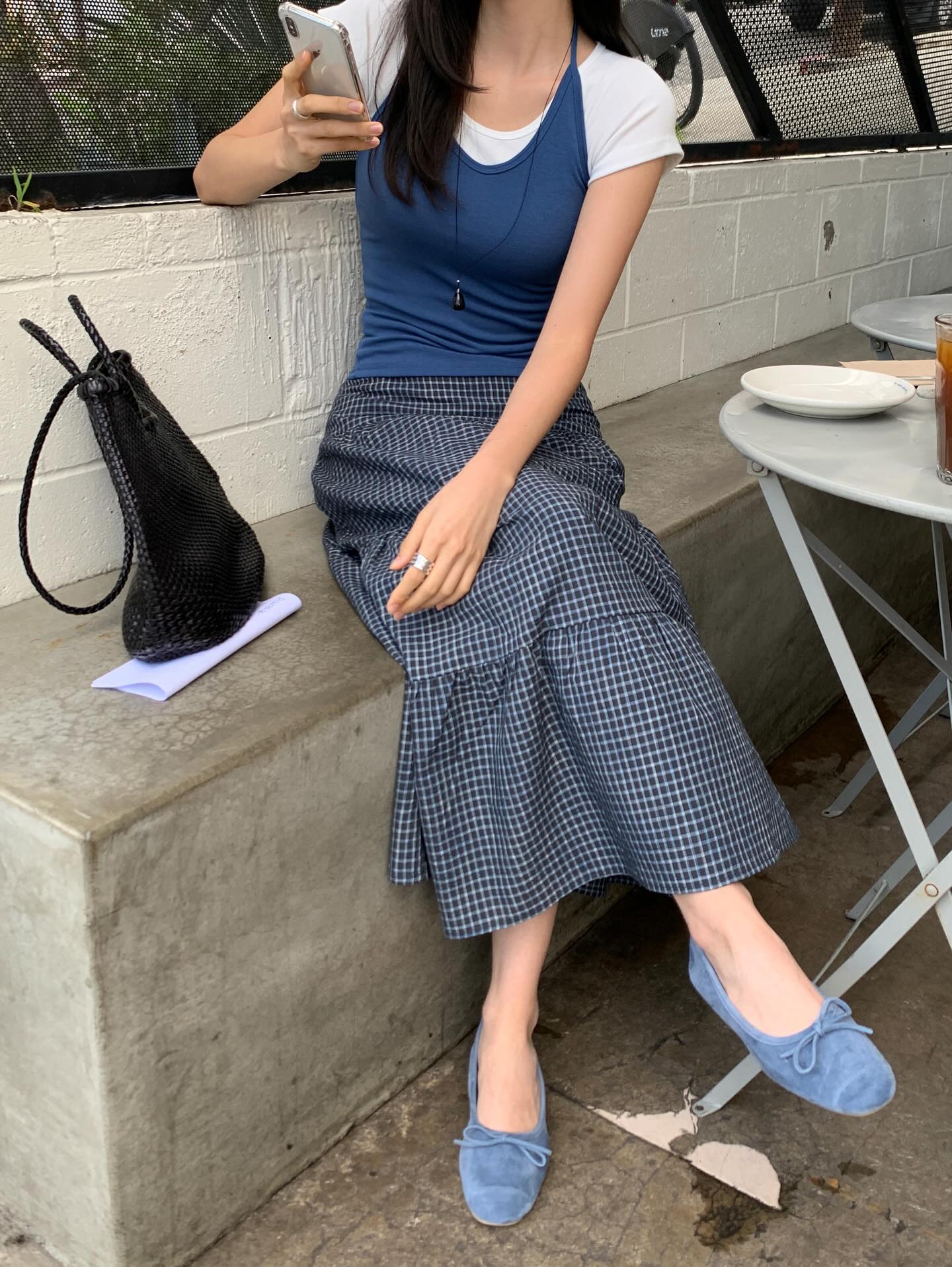 4 cách mặc chân váy đẹp mê ly khi đi du lịch- Ảnh 10.