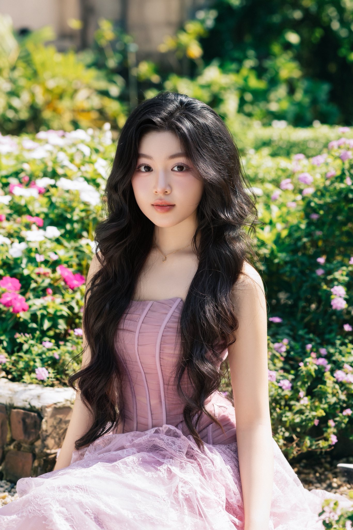 Thiếu gia Tài Sầm công khai làm 1 hành động ngay ngày sinh nhật Lọ Lem- Ảnh 2.