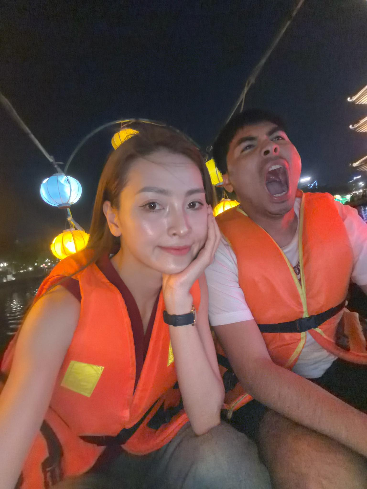 MC Mù Tạt khi cưới tuyển thủ Đức Huy: "Chồng không thích cho đi làm sớm nhưng không nói chồng nuôi", bố chồng cực cưng chiều- Ảnh 4.