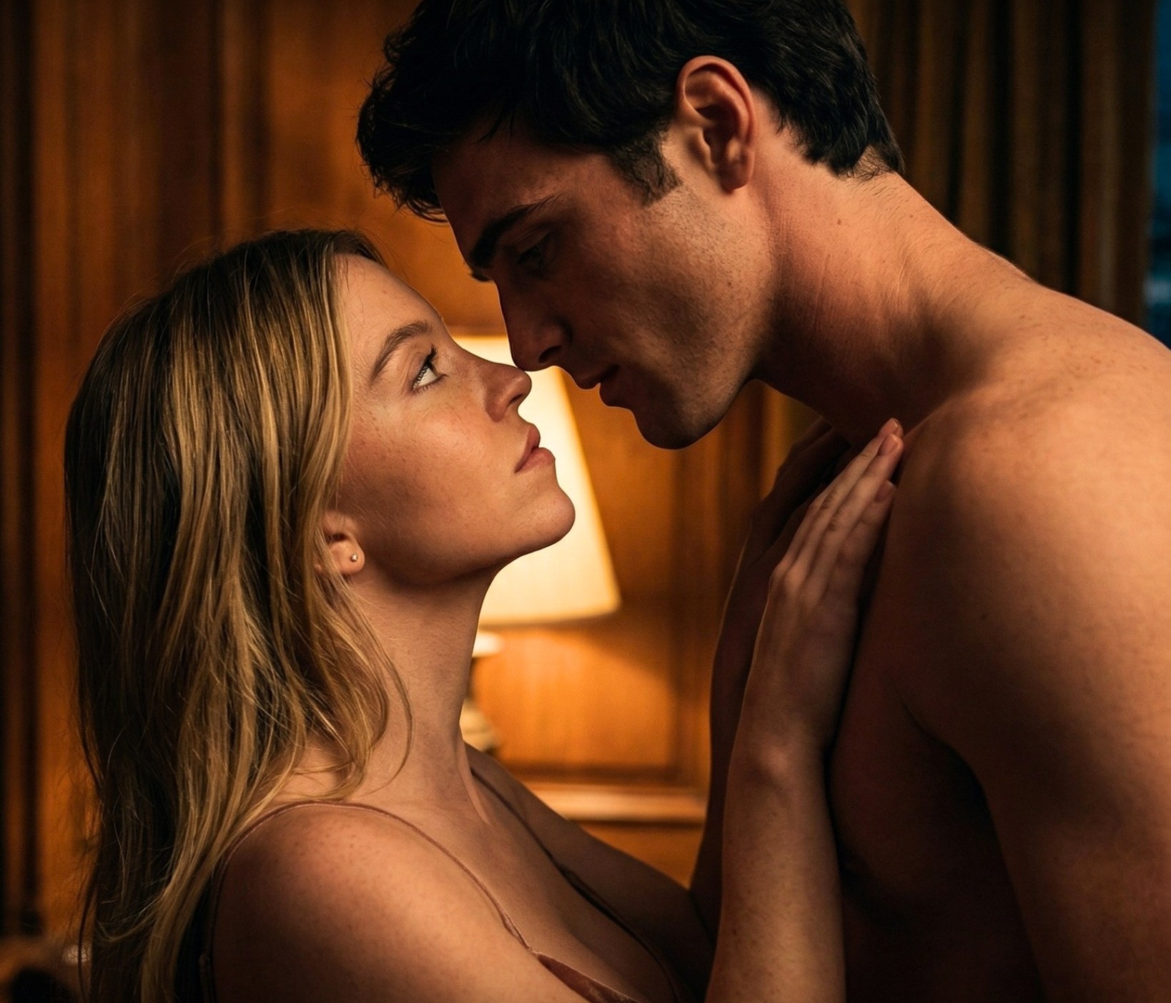 Cảnh nóng điên rồ đến mức bị cắt trong phim 18+ đang thống trị toàn cầu- Ảnh 8.