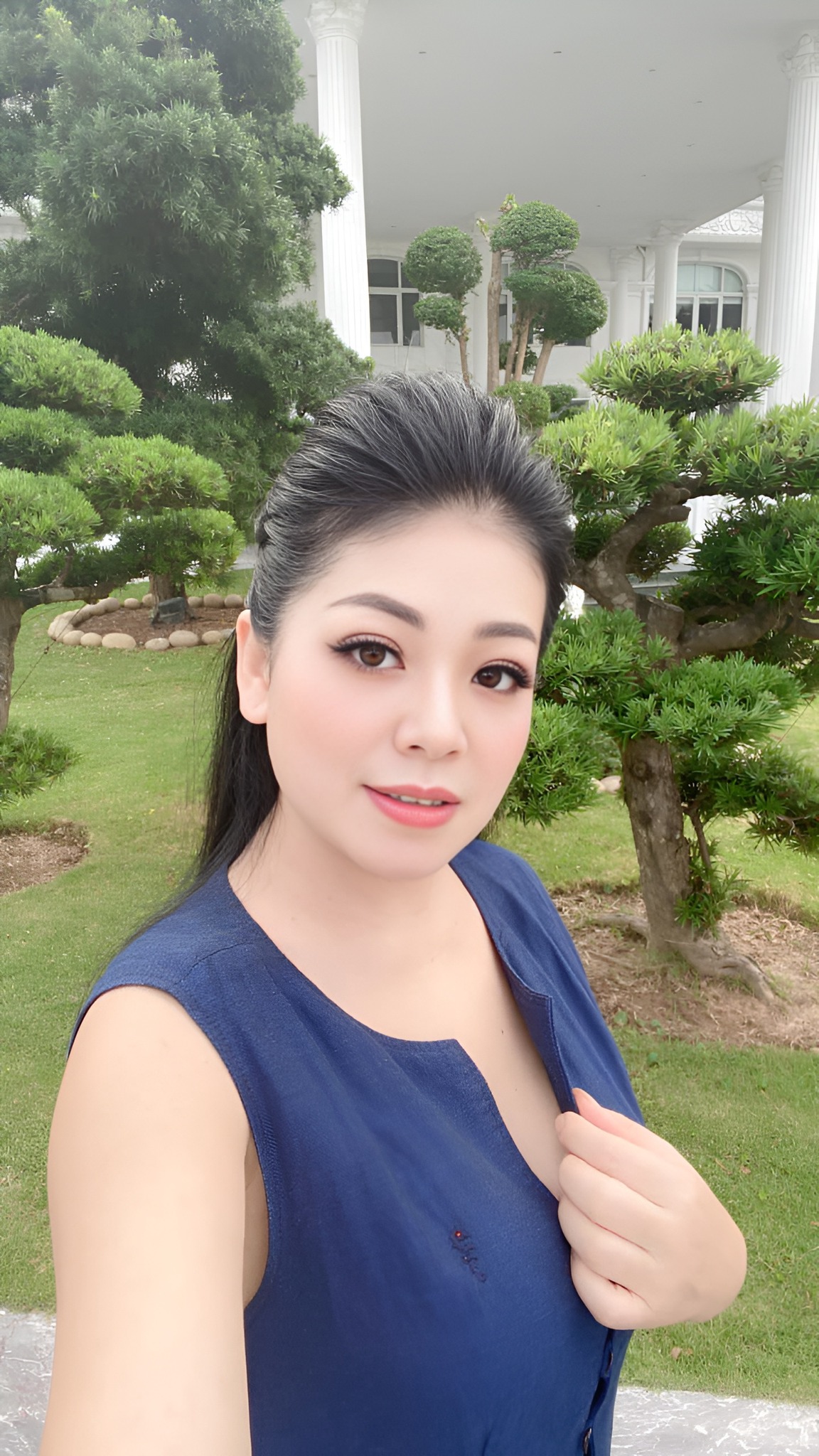 Mẹ đơn thân 4 con là "nữ hoàng nhạc đỏ" đình đám: "Hôm nay trời đẹp, em cũng xinh"- Ảnh 1.