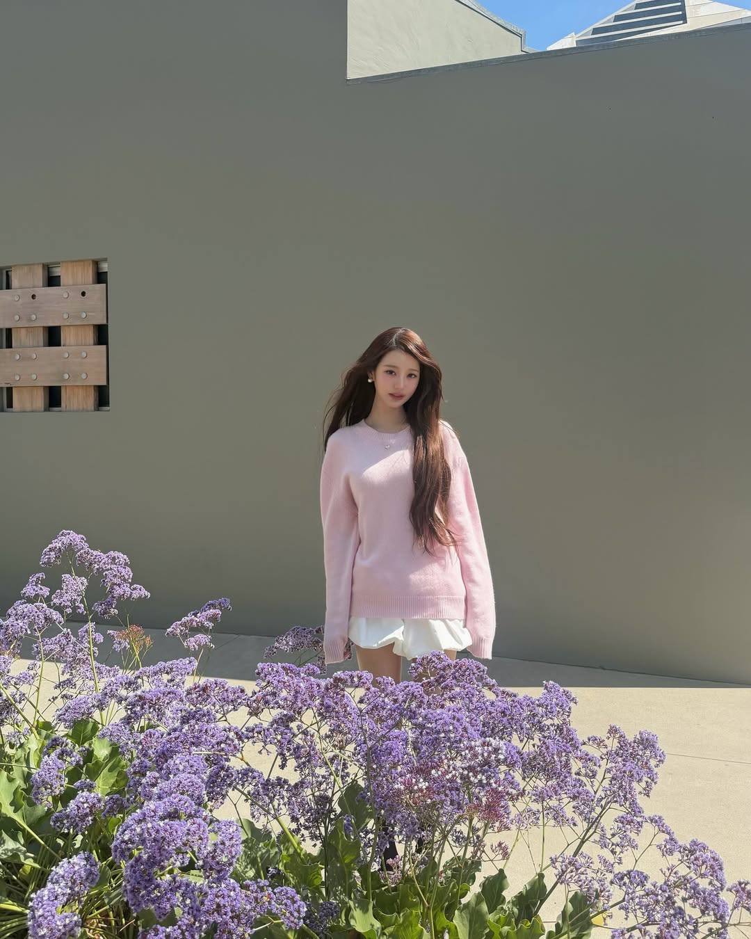 Chưa qua drama tranh center, công chúa Kpop lại bị soi chỉnh ảnh đến cong cả ghế- Ảnh 4.