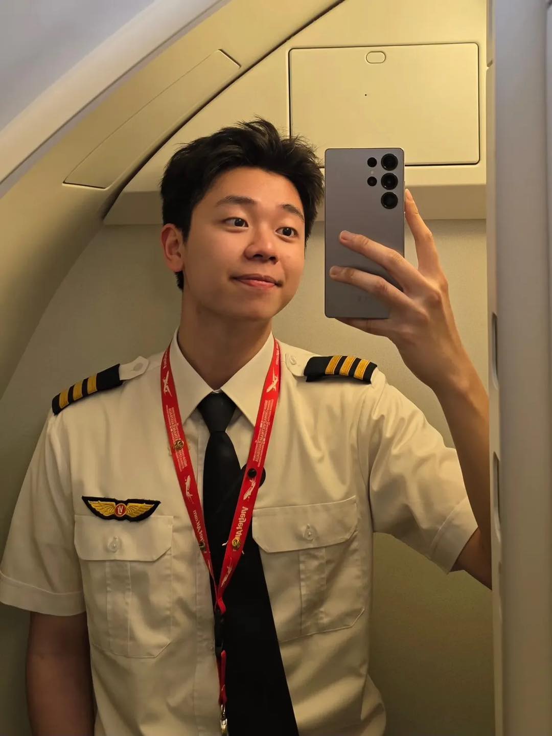 Phi công Hà Còi thông báo: “Đây là chuyến bay cuối cùng của mình…”- Ảnh 4.