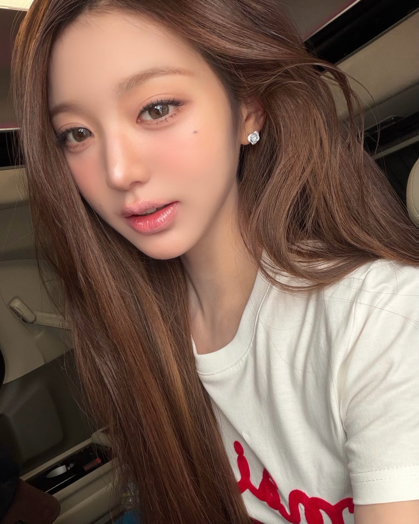 Chưa qua drama tranh center, công chúa Kpop lại bị soi chỉnh ảnh đến cong cả ghế- Ảnh 2.