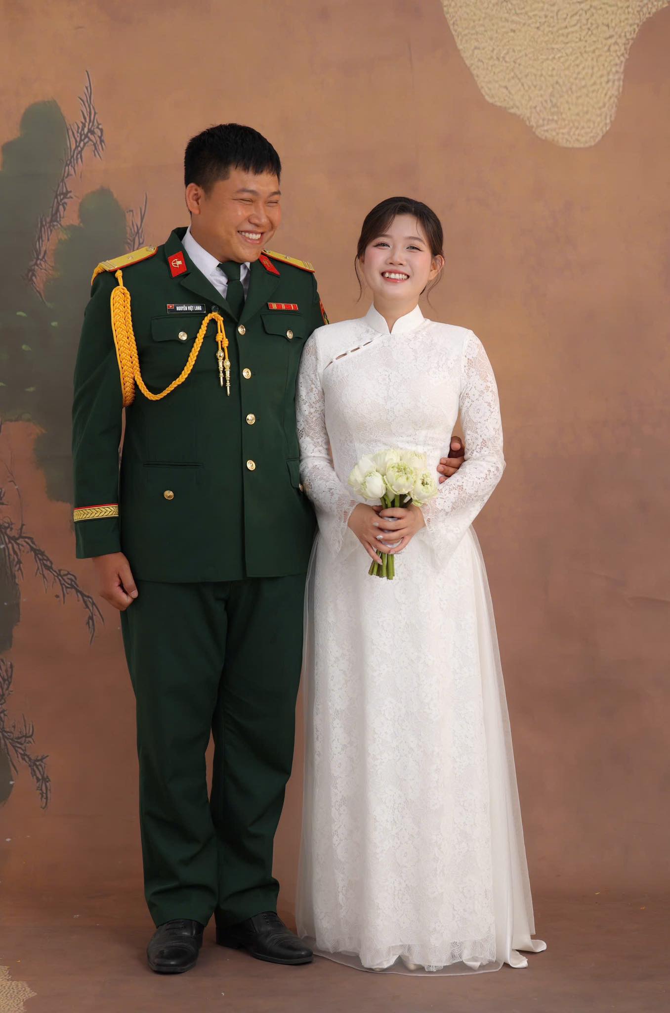 Cô dâu của Mũi trưởng Long xuất hiện, concept cưới đậm chất quân nhân đang được quan tâm lúc này- Ảnh 6.