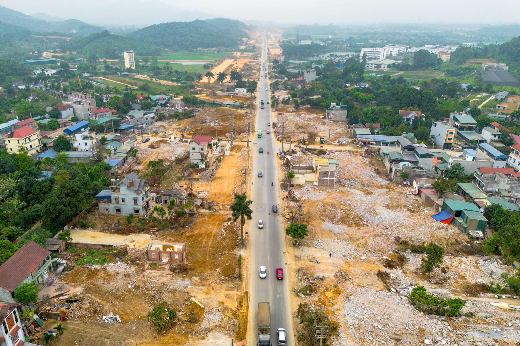 Toàn cảnh con đường rộng nhất Việt Nam, kết nối đại lộ dài nhất với đại học lớn nhất cả nước- Ảnh 7.