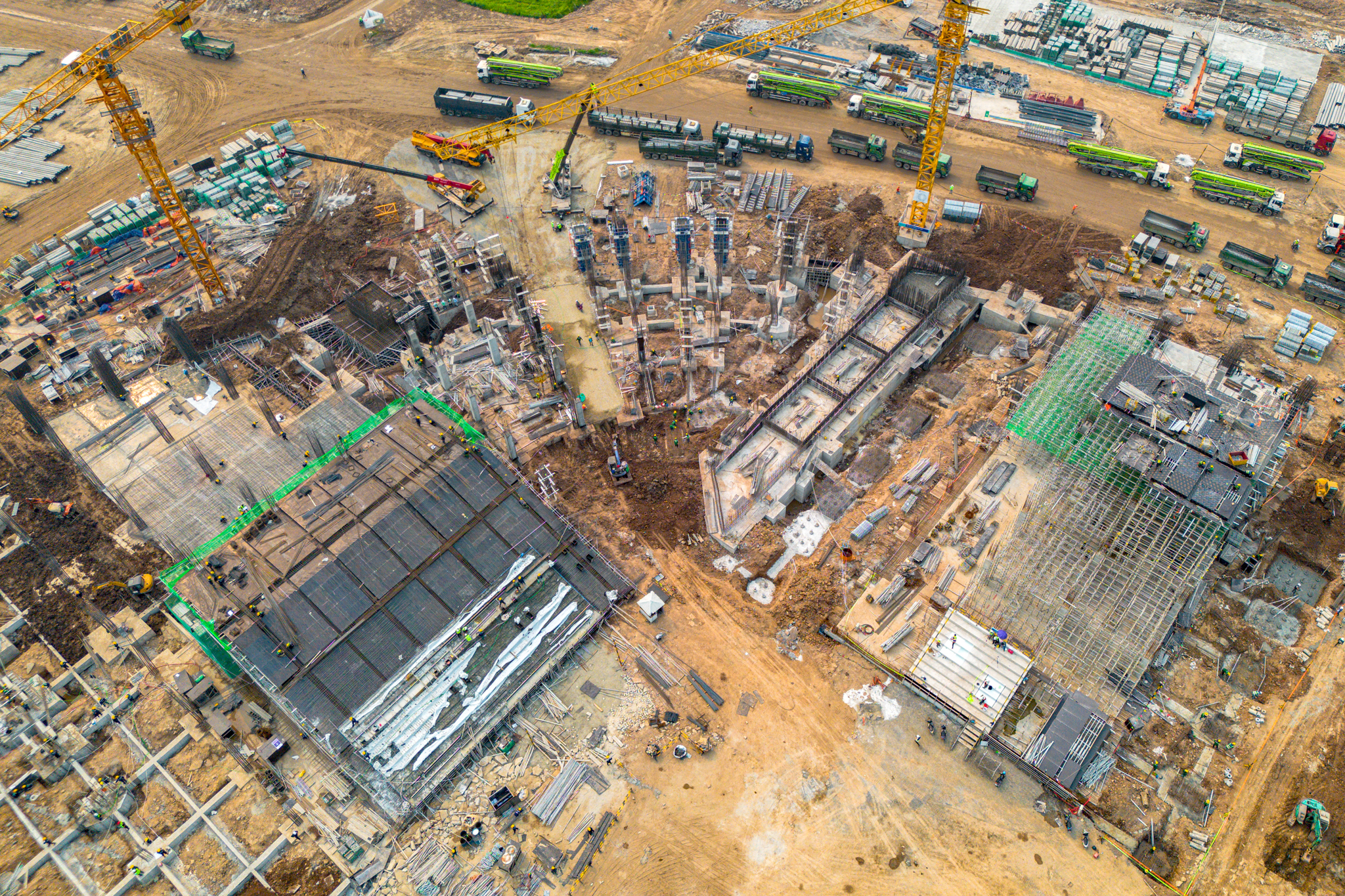 Đại công trường xây sân vận động lớn thứ hai Việt Nam: Lột xác sau 2 tháng, khán đài 60.000 chỗ dần lộ diện - Ảnh 8.