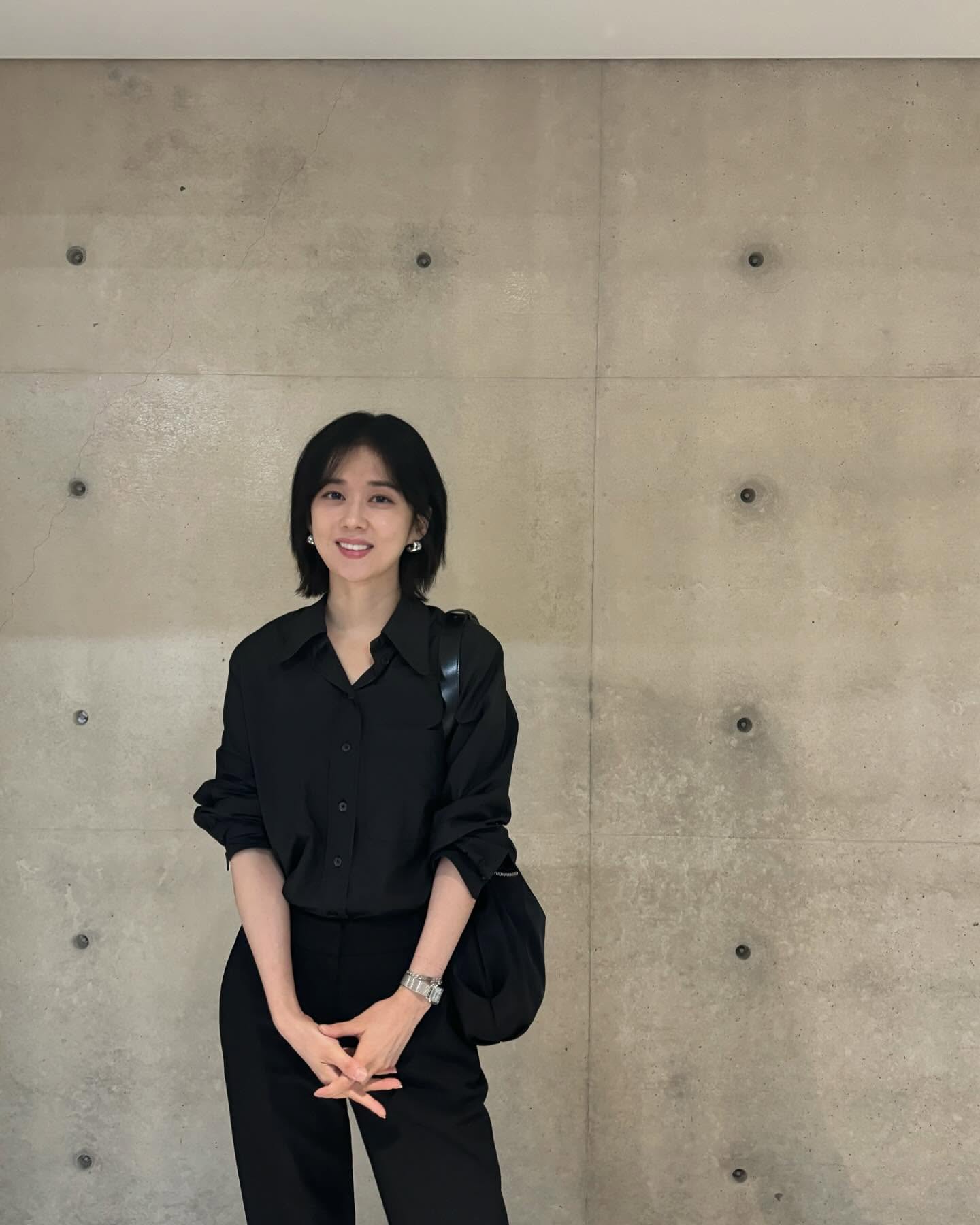 Showbiz có mỹ nhân là ngoại lệ của tuổi tác: Càng lớn tuổi càng trẻ đẹp, vì một câu nói mà bị cấm sóng- Ảnh 8.