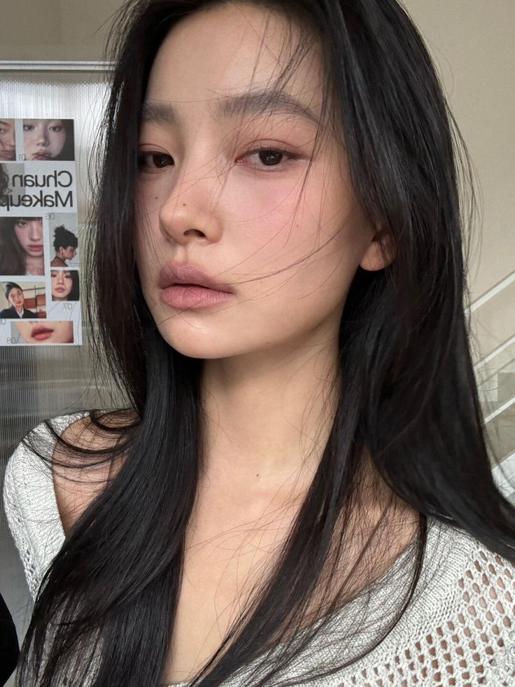 Blurred lips - Trend môi nhòe đang chiếm sóng 2026 - Ảnh 10.