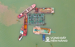 Toàn cảnh công trường xây cầu hơn 16.000 tỷ của Sun Group ở Hà Nội: Máy móc phủ kín mặt sông, phấn đấu hoàn thành nhanh nhất Việt Nam