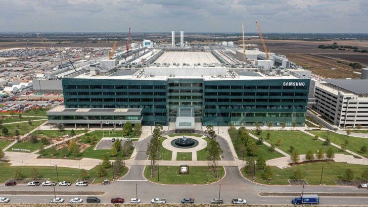 Nhà máy chip 2nm của Samsung sắp 'khai hỏa', Tesla nhanh tay đặt hàng trước- Ảnh 1.