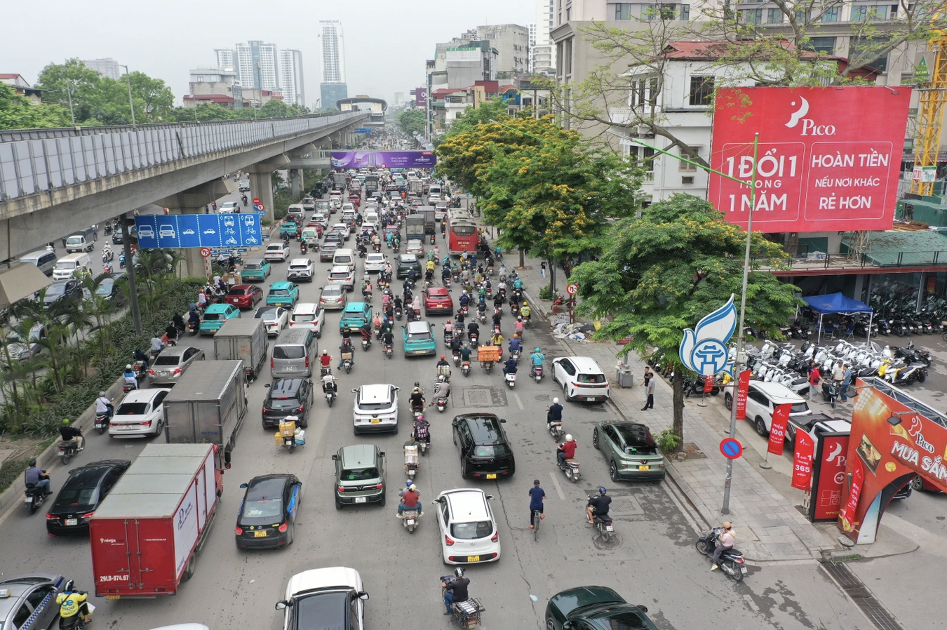 CSGT sử dụng flycam và camera AI xử lý tài xế đỗ xe sai quy định 2026 - Ảnh 2.