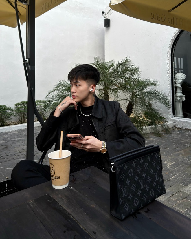 "Boy phố" An Thuyên có tương tác cực tình với Phương Ly là ai?- Ảnh 2.