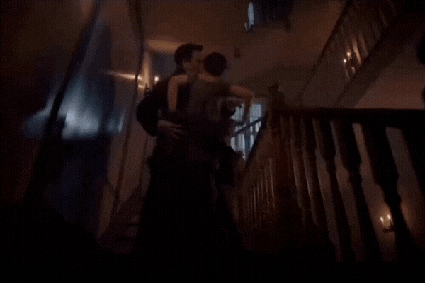 Cảnh nóng điên rồ đến mức bị cắt trong phim 18+ đang thống trị toàn cầu- Ảnh 6.