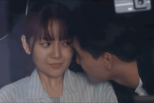 Mẹ phán chia tay nhưng tổng tài vẫn dắt tiểu kiều thê đi đu concert: Cả Việt Nam đẹp nhất chính là đôi này- Ảnh 5.