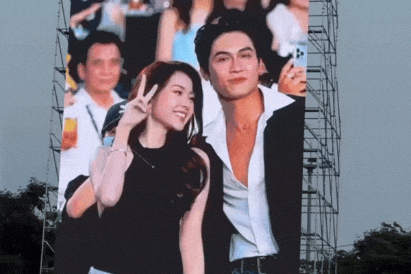 Mẹ phán chia tay nhưng tổng tài vẫn dắt tiểu kiều thê đi đu concert: Cả Việt Nam đẹp nhất chính là đôi này- Ảnh 1.
