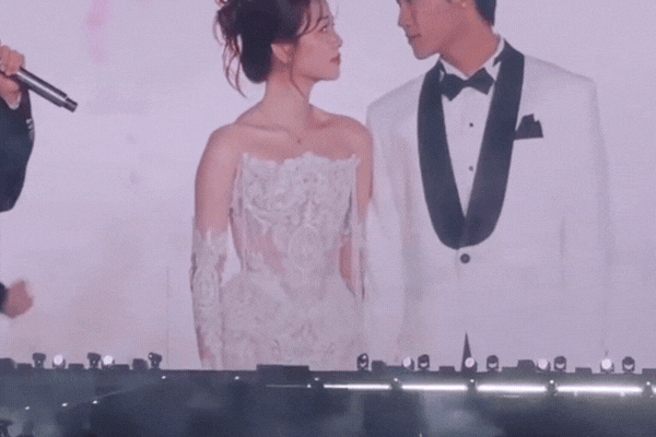 Màn phát "cẩu lương" ngọt nhất Việt Nam đây rồi: Cô dâu tuyên bố cộng các Anh Trai lại mới bằng chú rể- Ảnh 2.