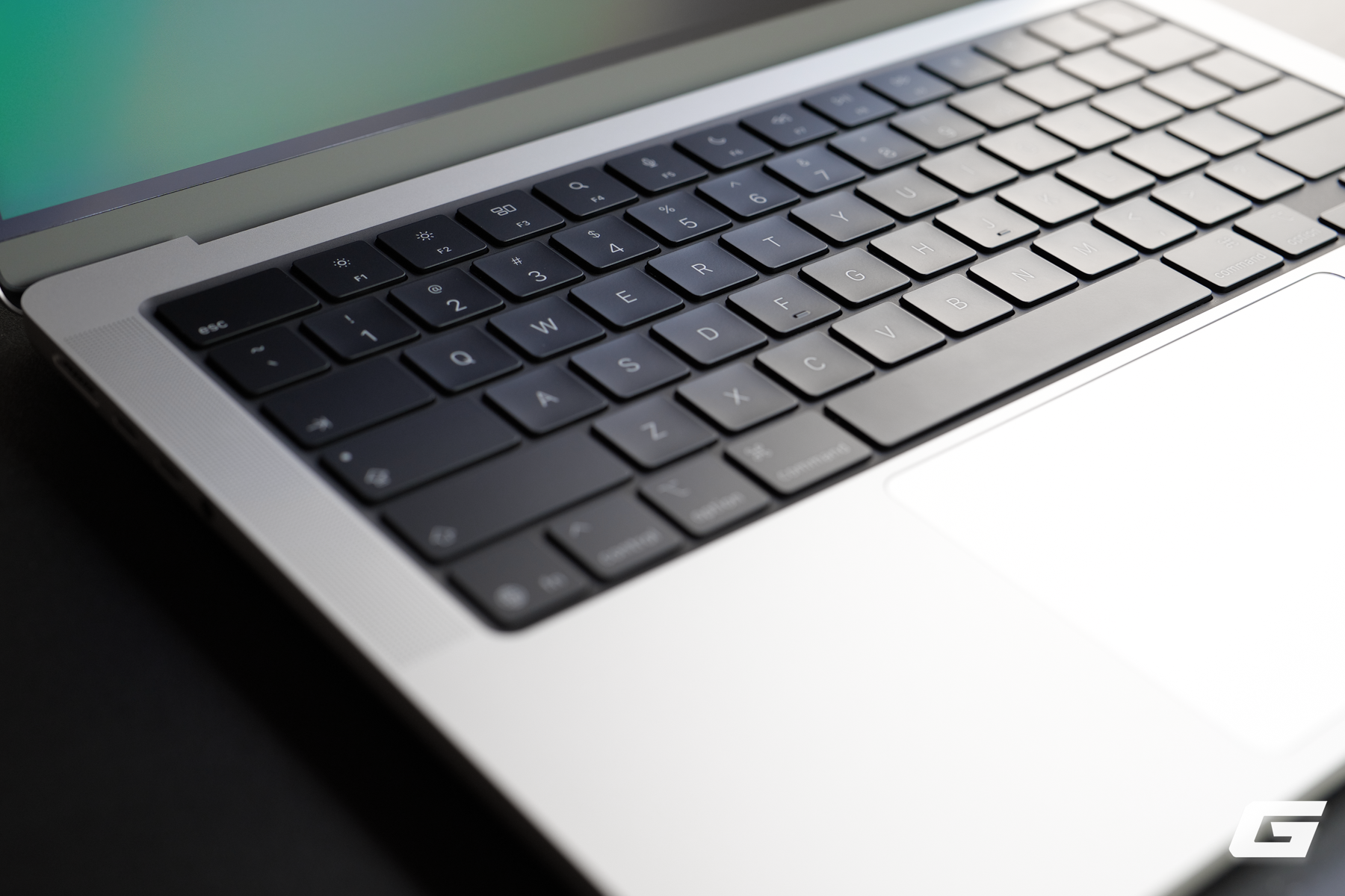 Đây là chiếc MacBook Pro chạy xé gió nhất mà tôi từng thấy- Ảnh 23.