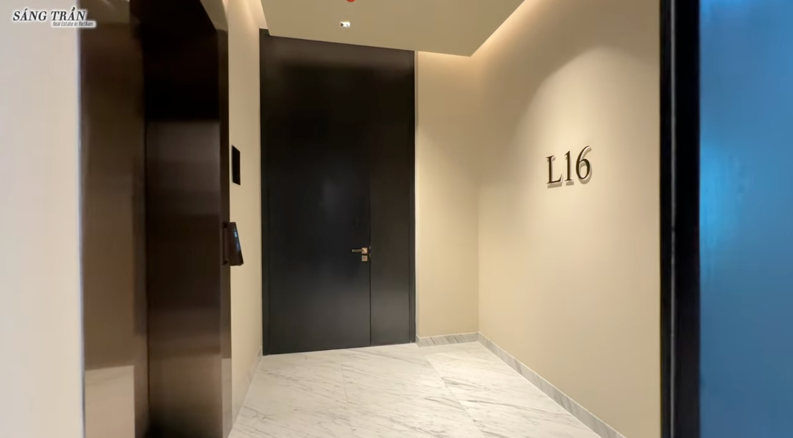 Cận cảnh khu chung cư cap cấp mà nhà Trấn Thành đang ở: Mỗi căn hộ đều có thang máy riêng, mức giá bán khoảng 131 triệu/m2- Ảnh 14.