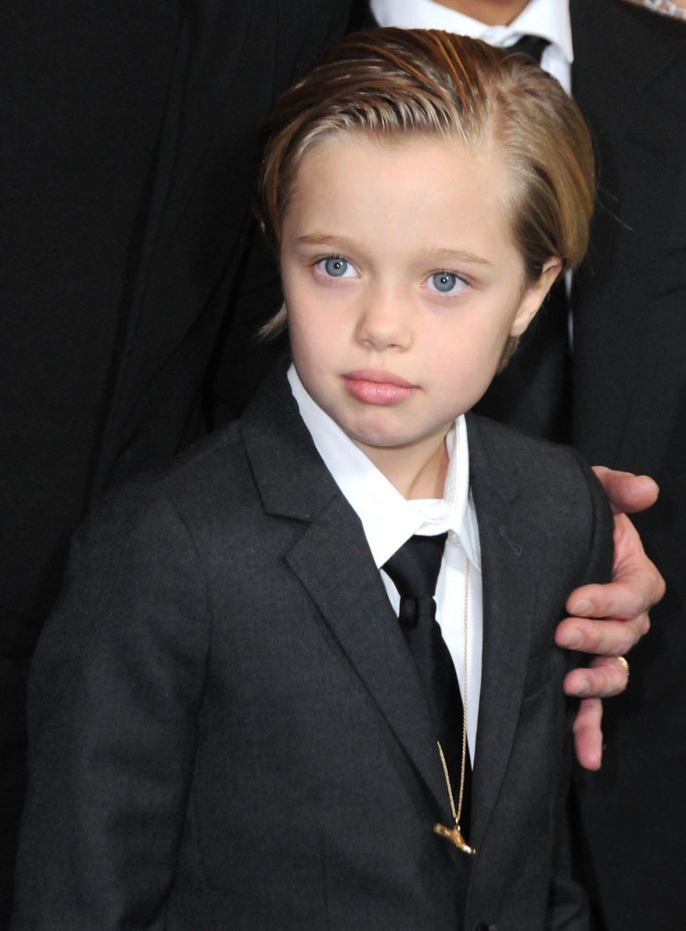 Ái nữ Angelina Jolie và Brad Pitt giỏi đến mức khiến 700 người ngậm ngùi, nhan sắc chỉ 2 người trên thế giới sở hữu- Ảnh 4.