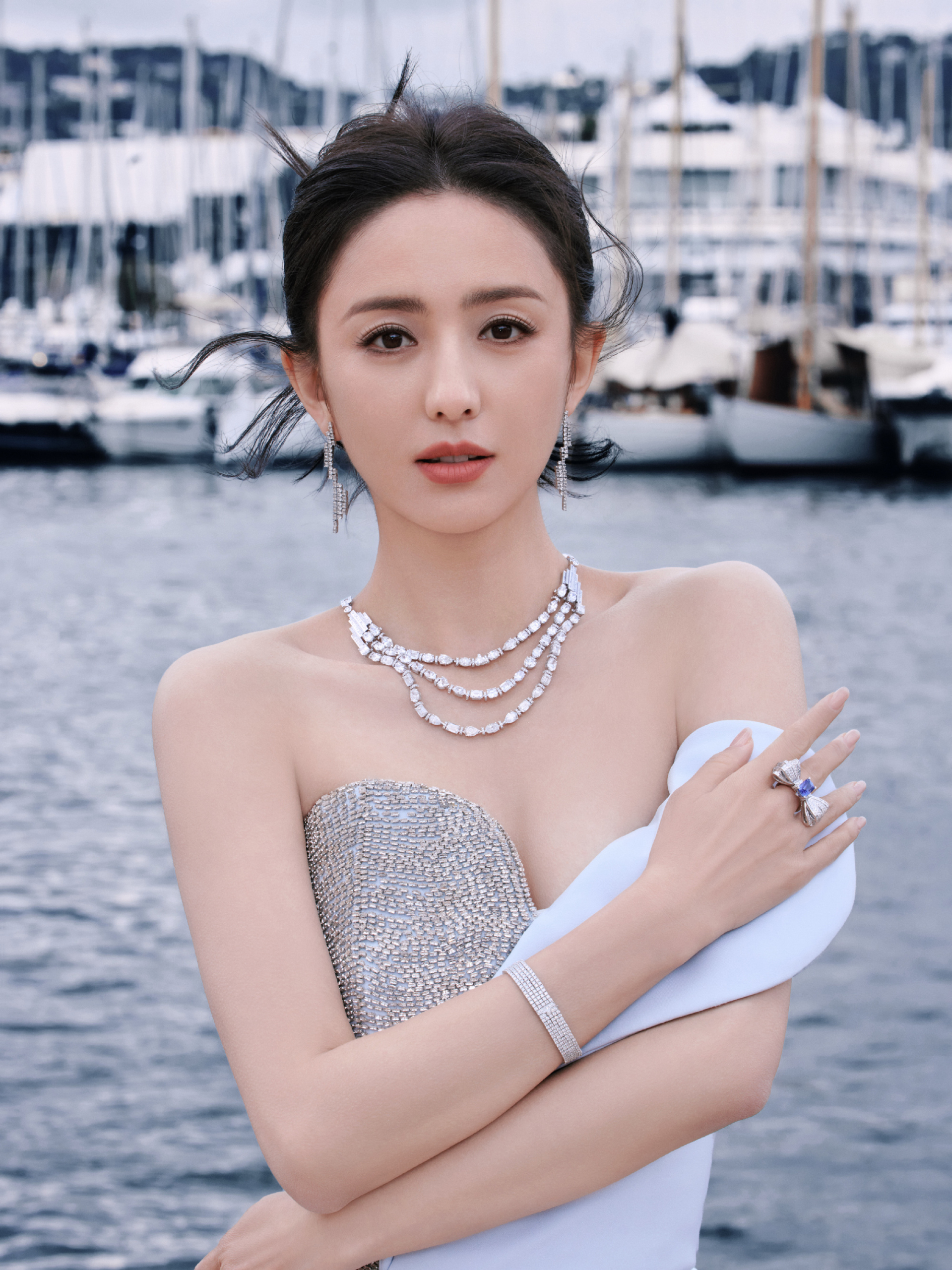 Mẹ đơn thân showbiz "cấm cả nước nói xấu mình": 1 phút xóa 1.000 bài "bóc phốt" gây choáng váng, ngày ly hôn tậu luôn biệt phủ 3.000m2 ăn mừng- Ảnh 5.