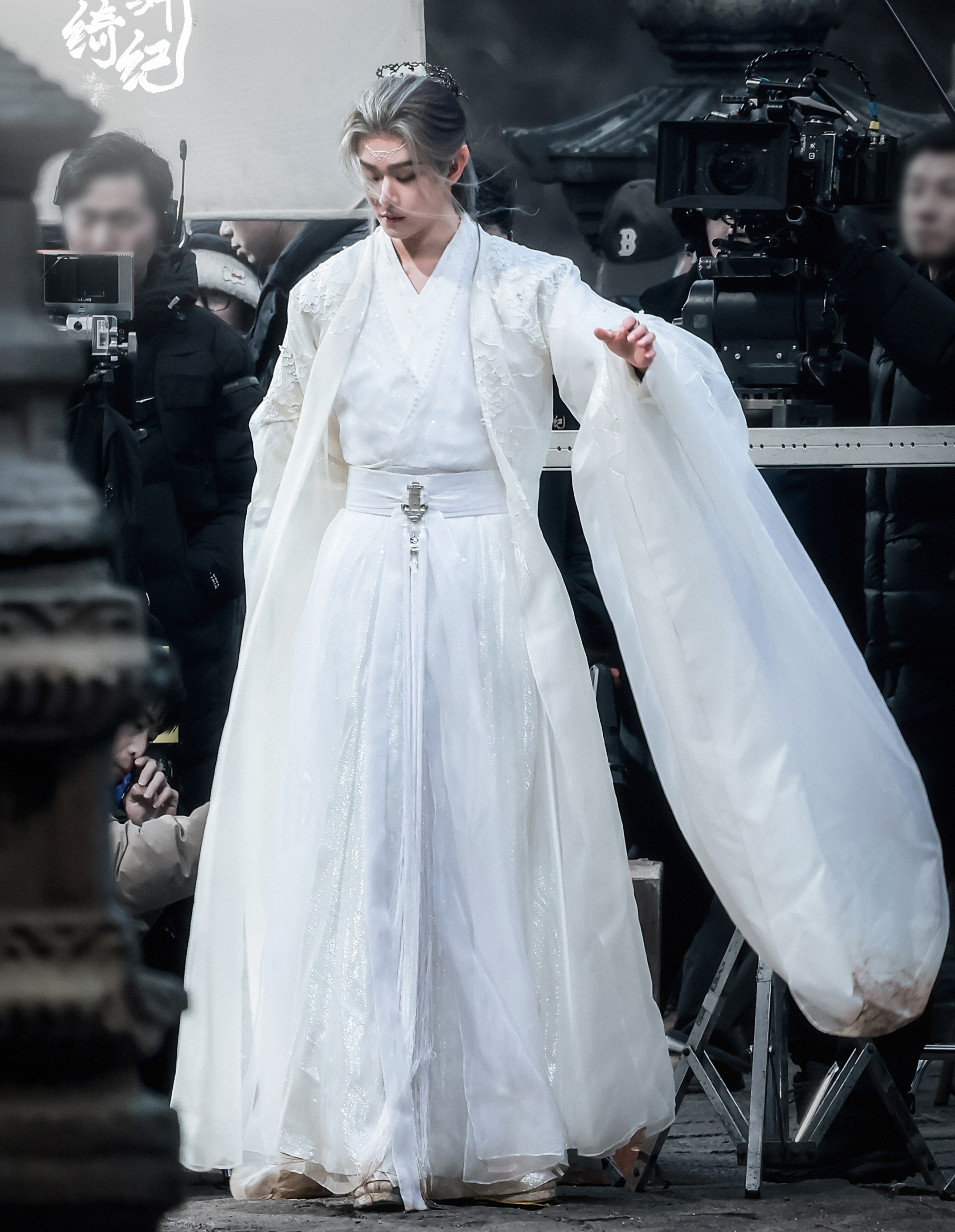 Lộ diện Tiểu Long Nữ bản nam đẹp chả kém Lưu Diệc Phi: Thanh lãnh như sương, phiêu dật như tiên, trăm năm khó tìm- Ảnh 8.