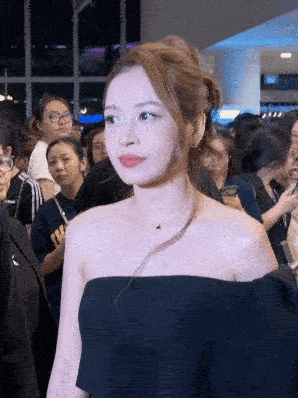 Thảm đỏ HOT nhất hôm nay: Phương Anh Đào - Nhã Phương đọ visual khét lẹt, Chi Pu vừa xuất hiện đã gây náo loạn- Ảnh 4.