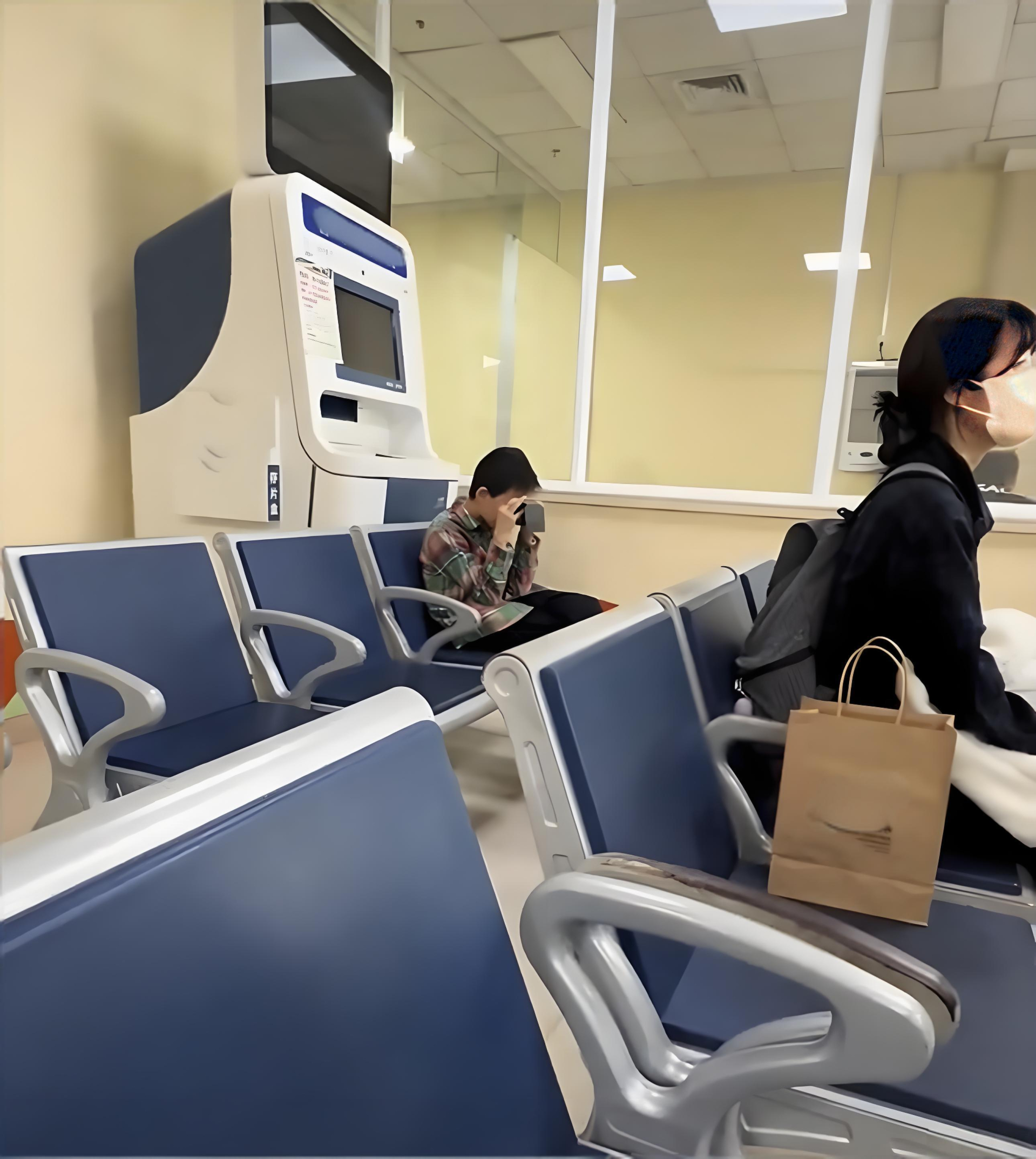 Kiểu trẻ này sớm muộn cũng bị "đào thải": Cảnh tượng trong bệnh viện khiến nhiều phụ huynh giật mình- Ảnh 2.