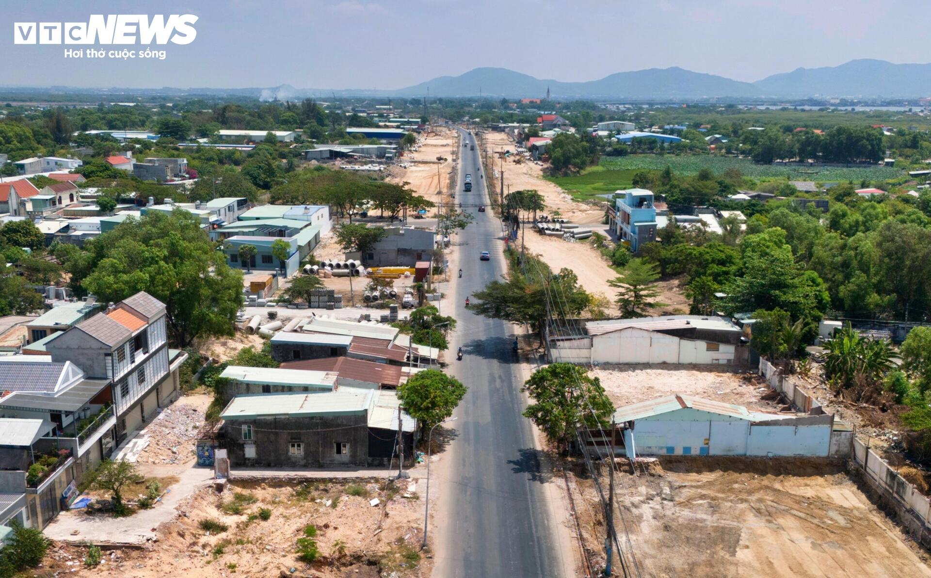 Tăng tốc thi công đường 13.900 tỷ nối cao tốc Biên Hòa ra biển TP.HCM- Ảnh 11.