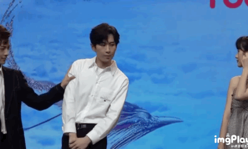 Sự hết thời của mỹ nam "xé couple" sốc nhất lịch sử showbiz: "Bay màu" 13 hợp đồng trong 4 tháng, chạm đáy danh tiếng vì sống ích kỷ- Ảnh 4.