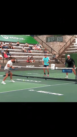 Thầy pickleball quốc dân Zane Navratil “body bag” Jack Sock rồi về nhà mới xin lỗi online, nhận cú phản dame cực gắt- Ảnh 1.