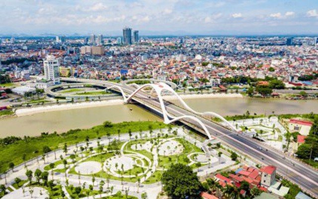 Tổng thu ngân sách thành phố năm 2025 ước đạt 190.379 tỷ đồng, vượt 34,8% dự toán, vươn lên thứ 3 cả nước về quy mô ngân sách nội địa. 