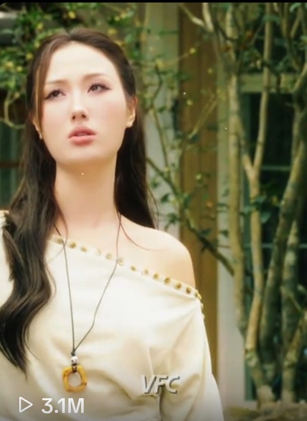 Cả đời xem phim Việt chưa thấy ai make up đẹp cỡ này: Nhan sắc bén đứt tay, lên hình vài phút hút cả triệu view- Ảnh 1.