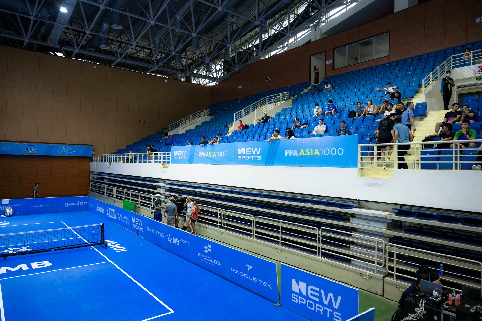 Ngày đầu PPA Asia 1000 - MB Hanoi Cup: Khán đài vắng vẻ nhưng dưới sân 