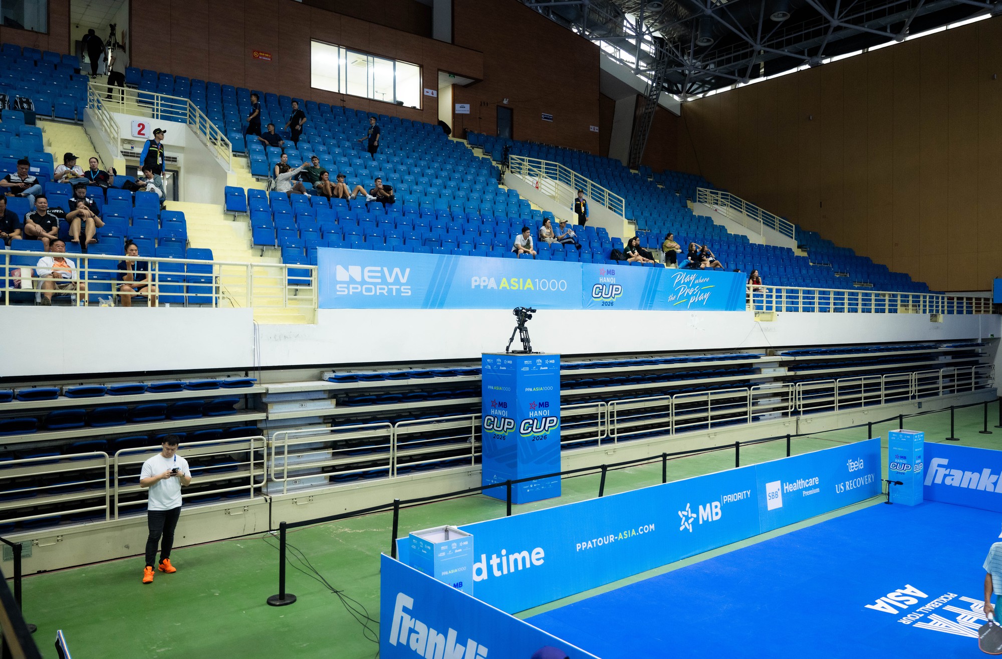 Ngày đầu PPA Asia 1000 - MB Hanoi Cup: Khán đài vắng vẻ nhưng dưới sân 