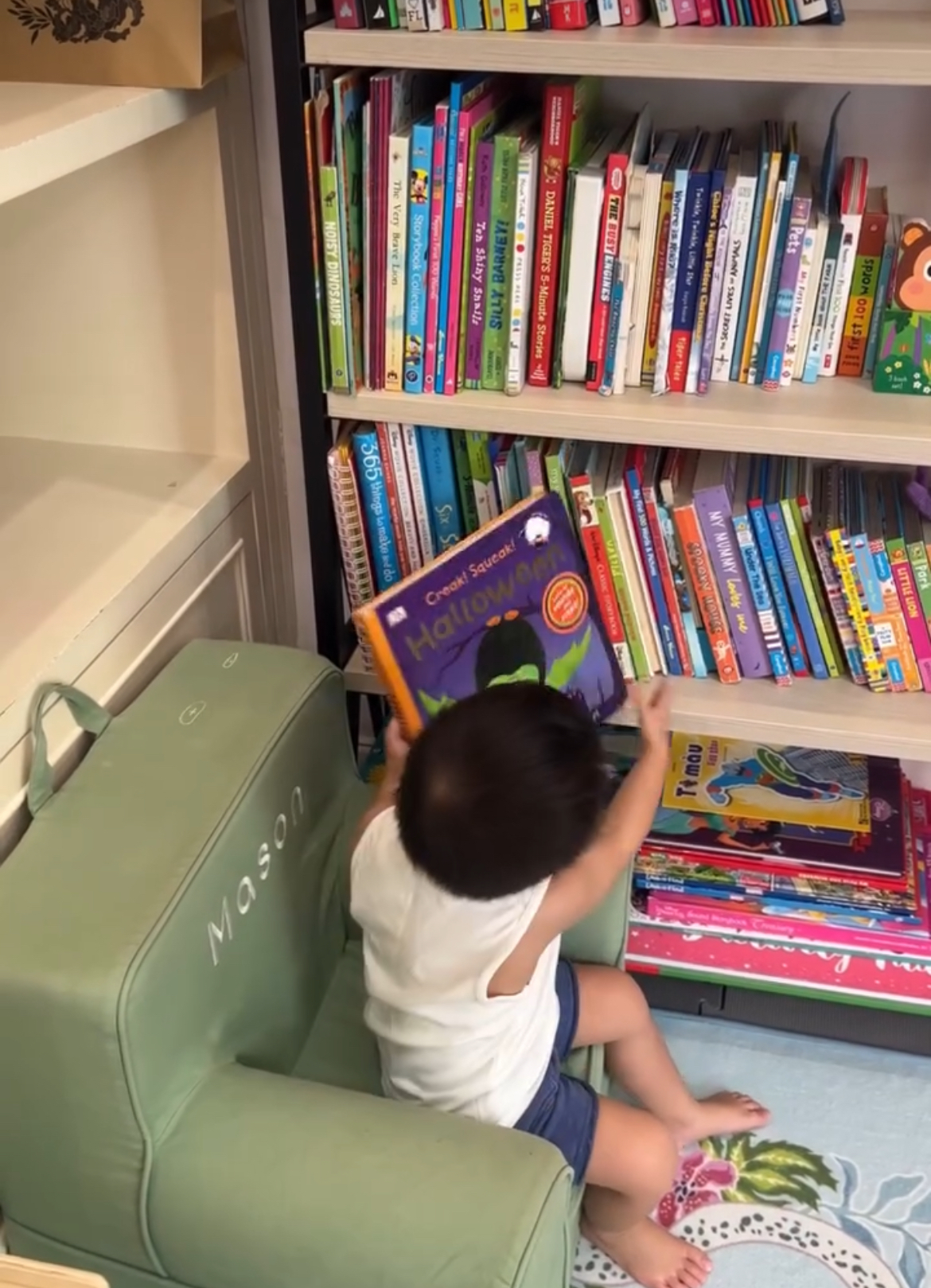 Nhóc tỳ Vbiz lần đầu lộ rõ mặt: Mẹ là ngôi sao hạng A, ông nội là tỷ phú- Ảnh 4.