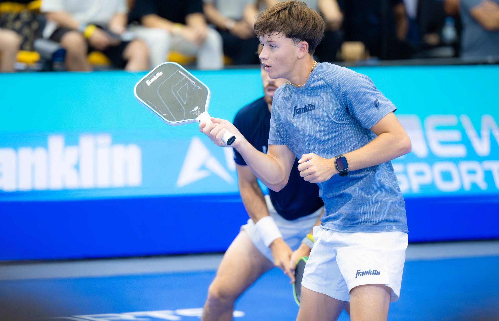 Dở khóc dở cười: Hayden Patriquin mất vợt vì mải mê ăn mừng chiến thắng kịch tính ở PPA Asia 1000- Ảnh 5.