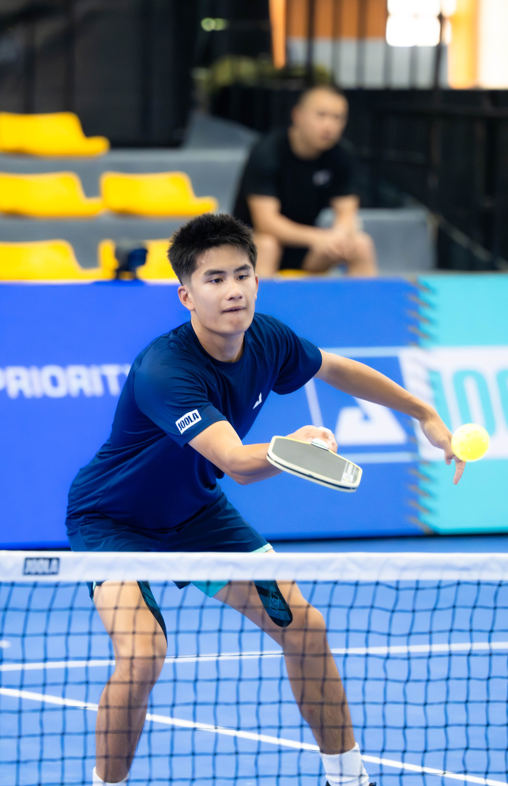 Cận cảnh nàng thơ Alix Trương hoá CĐV cuồng nhiệt cổ vũ nhưng em trai Jonathan lỡ hẹn HCĐ PPA Hanoi- Ảnh 9. Cận cảnh nàng thơ Alix Trương hoá CĐV cuồng nhiệt cổ vũ nhưng em trai Jonathan lỡ hẹn HCĐ PPA Hanoi- Ảnh 9.